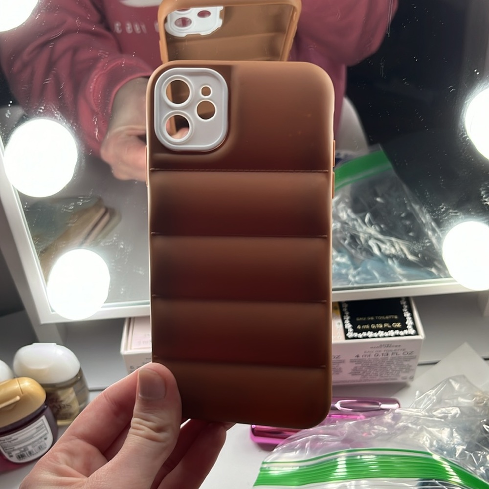 9 different iPhone 11 cases - Picture 6 of 9